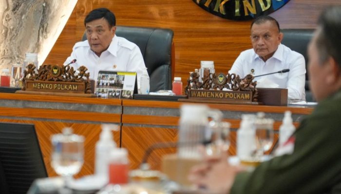 Menko Polkam Tekankan Pengamanan Terpadu Nataru 2025–2026 yang Antisipatif dan Humanis