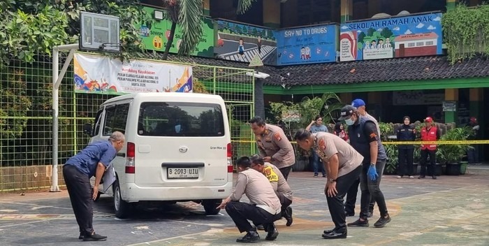 TRAGEDI SEKOLAH! Mobil ‘MBG’ Seruduk Puluhan Siswa SD di Jakut, Dalih Sopir: Salah Injak Pedal Gas