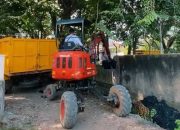 Aksi Kolosal Normalisasi Drainase Moh. Toha, Bukti Nyata Dedikasi Tanpa Henti Pemkot Tangerang