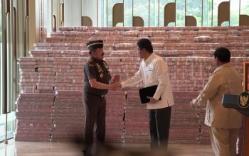 pengembalian uang trilyunan