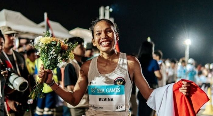 Odekta Elvina, Pulang Kampung ke Sidikalang untuk Berbagi Kasih dengan Keluarga dan Korban Bencana