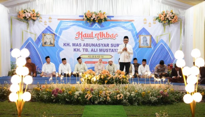Hadiri Haul KH Mas Abunasyar Surya, Gubernur Banten Andra Soni: Ulama Penjaga Nilai Moral Bangsa