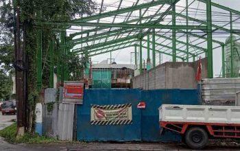 Papan Segel Terpasang, Pekerjaan Proyek Pembangunan di Imam Bonjol Terus Melaju, Warga dan LSM Bersiap datangi Kantor Satpol PP