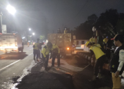 Visual perbandingan (before-after) Jalan Raya Bouraq yang kini telah tertutup aspal hotmix mulus, memberikan rasa aman bagi pengendara motor.