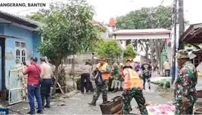Sinergi Tanpa Tepi di Kecamatan Periuk, Dari Evakuasi Dramatis hingga Restorasi Pasca-Banjir