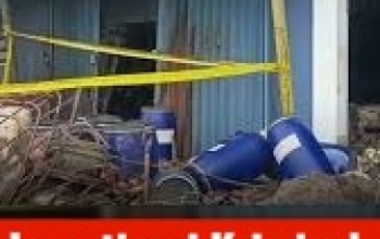 Garis polisi yang melingkari sisa bangunan gudang PT Biotek Saranatama di kawasan Taman Tekno BSD