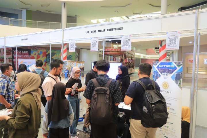 Kepala Disnaker Kota Tangerang Ujang Hendra Gunawan memaparkan capaian signifikan penurunan angka pengangguran melalui efektivitas program Gampang Kerja selama setahun terakhir.