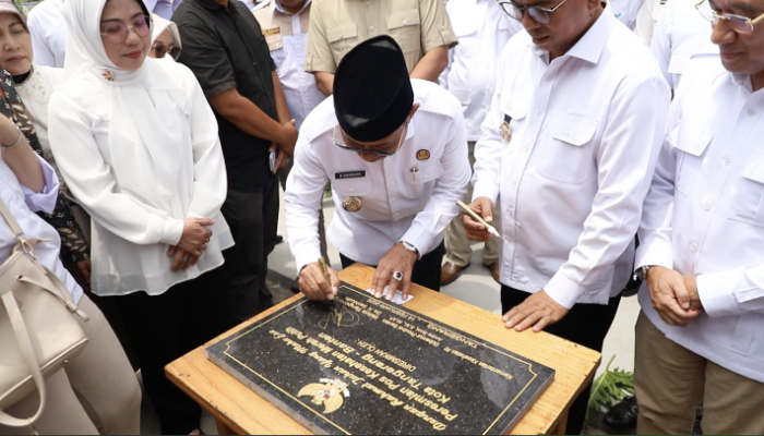 Wamenkes Resmikan Pos Kesehatan Merah Putih di Pasar Tangerang sebagai Episentrum Preventif Nasional