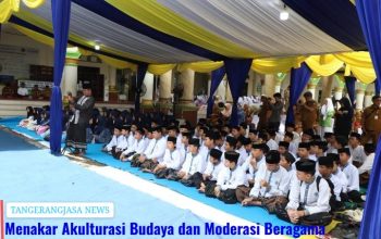 Anak-anak dan pemuda Kota Tangerang mengikuti kegiatan Ramadan Karim di Masjid Al-Ittihad yang memadukan nilai Islam dan budaya lokal.