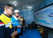 Suasana rapat koordinasi pejabat Kemenko Polkam bersama aparat keamanan di sebuah pusat kendali operasi (Command Center).