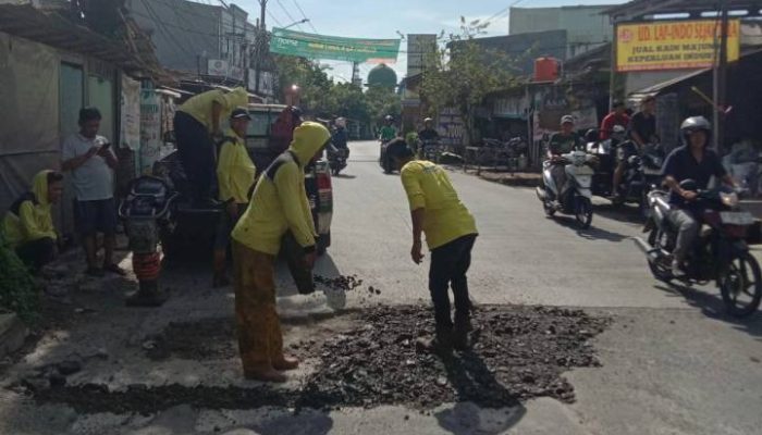 Lancarkan Mobilitas Antarkota, Dinas PUPR Kota Tangerang Tambal Jalur Strategis Kutabumi-Periuk