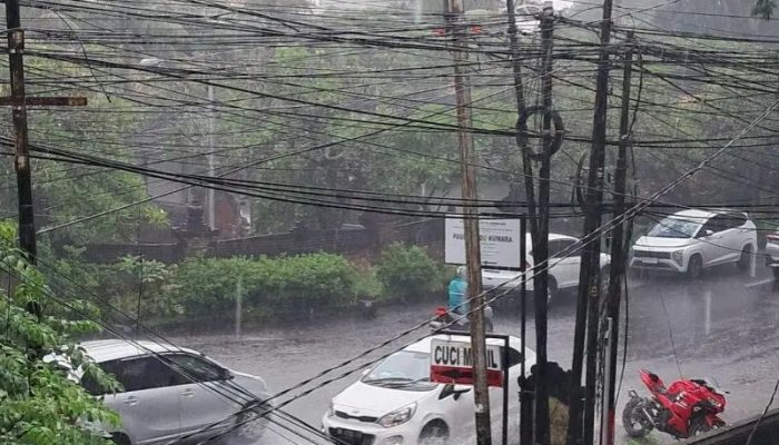Tangerang Selatan Dikepung Banjir, Akses Jalan Terputus dan Pemukiman Tergenang