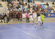 Tampak depan Stadion Benteng Reborn yang megah atau suasana atlet panjat tebing yang sedang berlatih di Climbing Sport Center Gondrong.