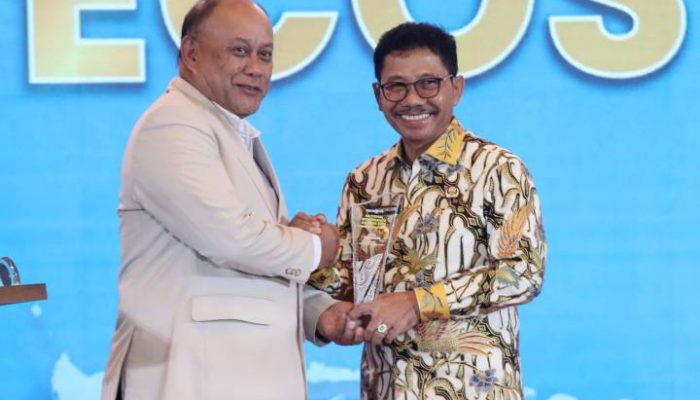 Wali Kota Sachrudin Terima Penghargaan Excellent City di Jakarta.