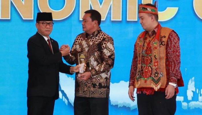 Bupati Maesyal Rasyid Komitmen Tambah Porsi Beasiswa dan Sekolah Gratis.