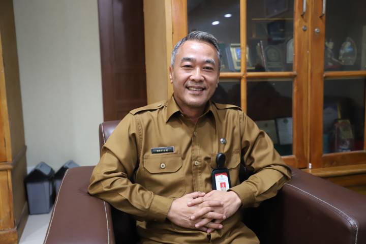 Kepala Dinas Pendidikan Kota Tangerang saat memberikan keterangan juknis SPMB 2026/2027.