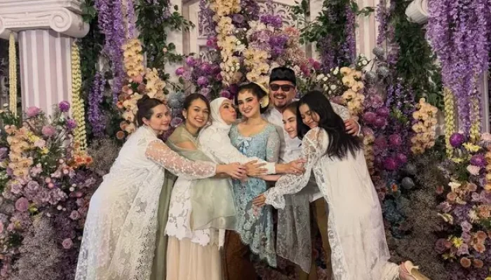 Momen Haru dan Hangat, Ferry Maryadi Titipkan Syifa Hadju ke Pelukan El Rumi