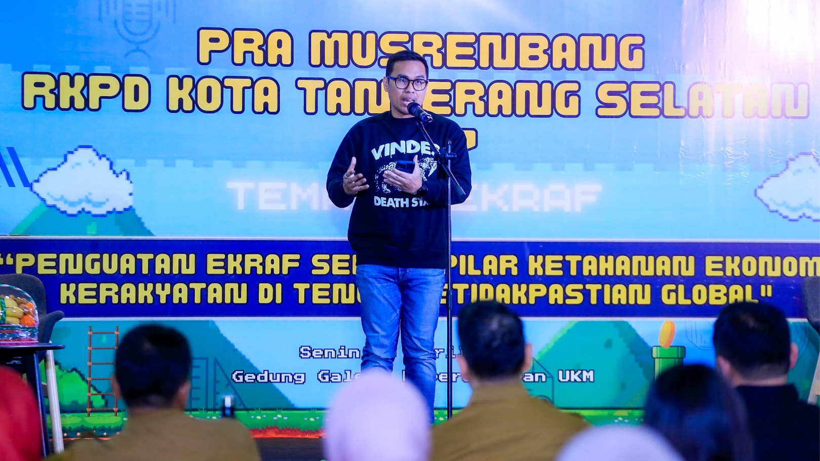 Wakil Wali Kota Pilar Saga Ichsan menekankan pentingnya sinergi antara komunitas kreatif dan kepatuhan perizinan bangunan dalam Pra Musrenbang RKPD 2027.