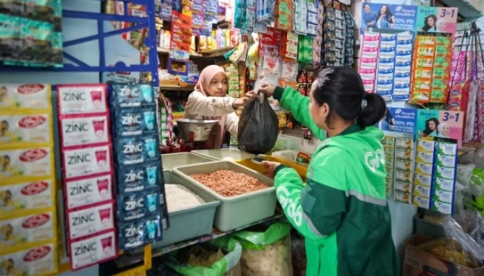 Oknum Petugas Terlibat Cekcok dengan Pemilik Warung Madura di Kemayoran