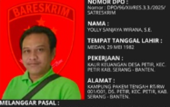 Penangkapan DPO kasus korupsi dana desa oleh Polres Serang di sebuah rumah kontrakan.