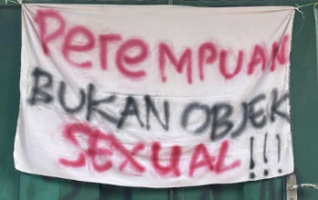 Penangkapan tersangka kekerasan seksual di pesantren oleh tim kepolisian