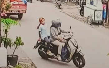 Lokasi penemuan anak korban dugaan penculikan di depan Masjid Mujahidin, Perumahan Total Persada, Tangerang.