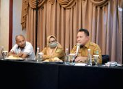 Kepala Disnaker Kabupaten Tangerang Rudi Lesmana memimpin Rapat Koordinasi TKDV bersama narasumber Bappenas di The Grantage Hotel.
