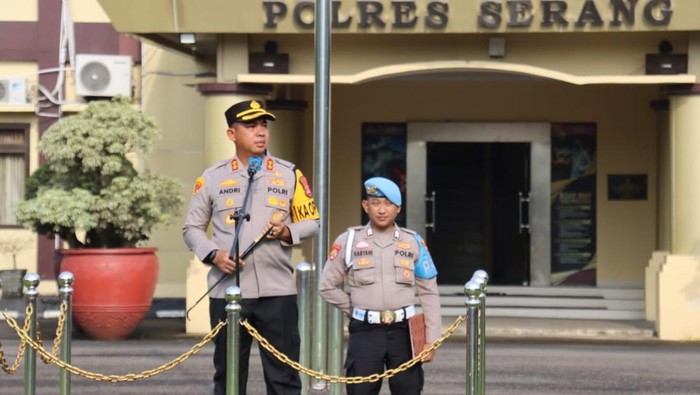 Kapolres Serang menjelaskan skema aliran dana fiktif dan pemanfaatan rekening almarhum dalam kasus korupsi Desa Petir.