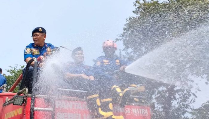 Truk Tangki 10 Ribu Liter Bocor Lalu Kabur, 9 Pemotor di Tangerang Terluka