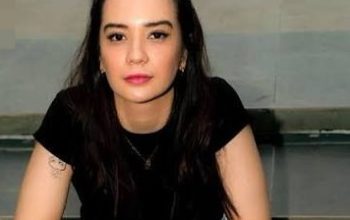Potret tangkapan layar unggahan media sosial atau dokumentasi terkini dari pesinetron Putri Anne yang membagikan pesan mengenai transformasi hidup dan keyakinan barunya kepada publik.