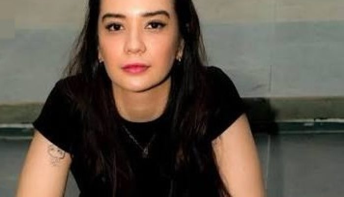 Putri Anne Konfirmasi Kembali Peluk Kristen dan Tinggalkan Status Mualaf