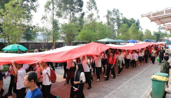 Kirab 81 Meter Bendera Merah Putih dan Ikrar Geopolitik Pemuda di Kota Tangerang