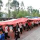 Ribuan pemuda Banten membentangkan bendera Merah Putih sepanjang 81 meter dalam Kirab Kebangsaan menuju Taman Elektrik, Kota Tangerang.