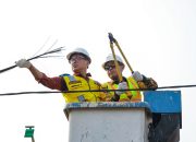 Pemkot Tangsel Potong dan Sita Kabel Fiber Optik Ilegal Milik Provider Raksasa di Ciputat
