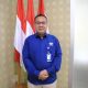 Petugas teknis Perumda Tirta Benteng Kota Tangerang saat melakukan pemasangan meteran dan instalasi pipa air bersih perpipaan ke salah satu rumah warga pelanggan baru.