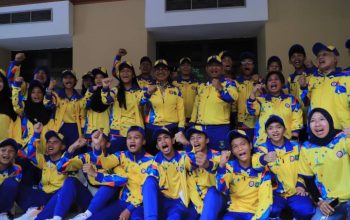 Kepala Dispora Kota Tangerang Kaonang saat memberikan pengarahan taktis bersama perwakilan KONI guna mematangkan strategi operasional 59 cabang olahraga menjelang laga di Tangerang Selatan, Rabu (23/09/2026).